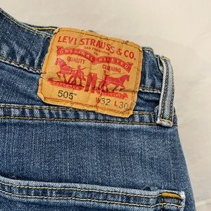 505 Levi’s Medium Stone wash size W32 L30